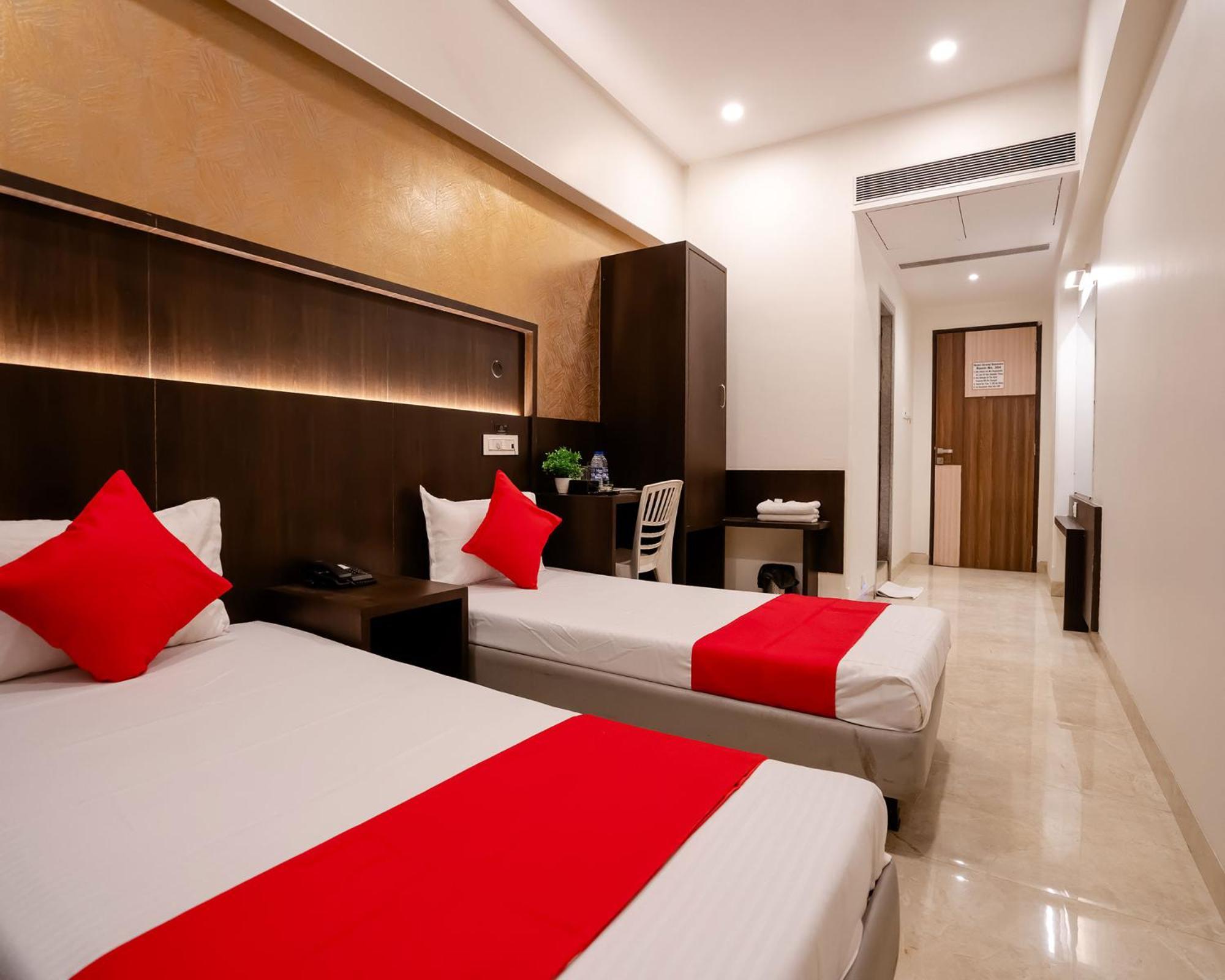 Hotel Grand Seasons- Νάβι Μουμπάι Εξωτερικό φωτογραφία