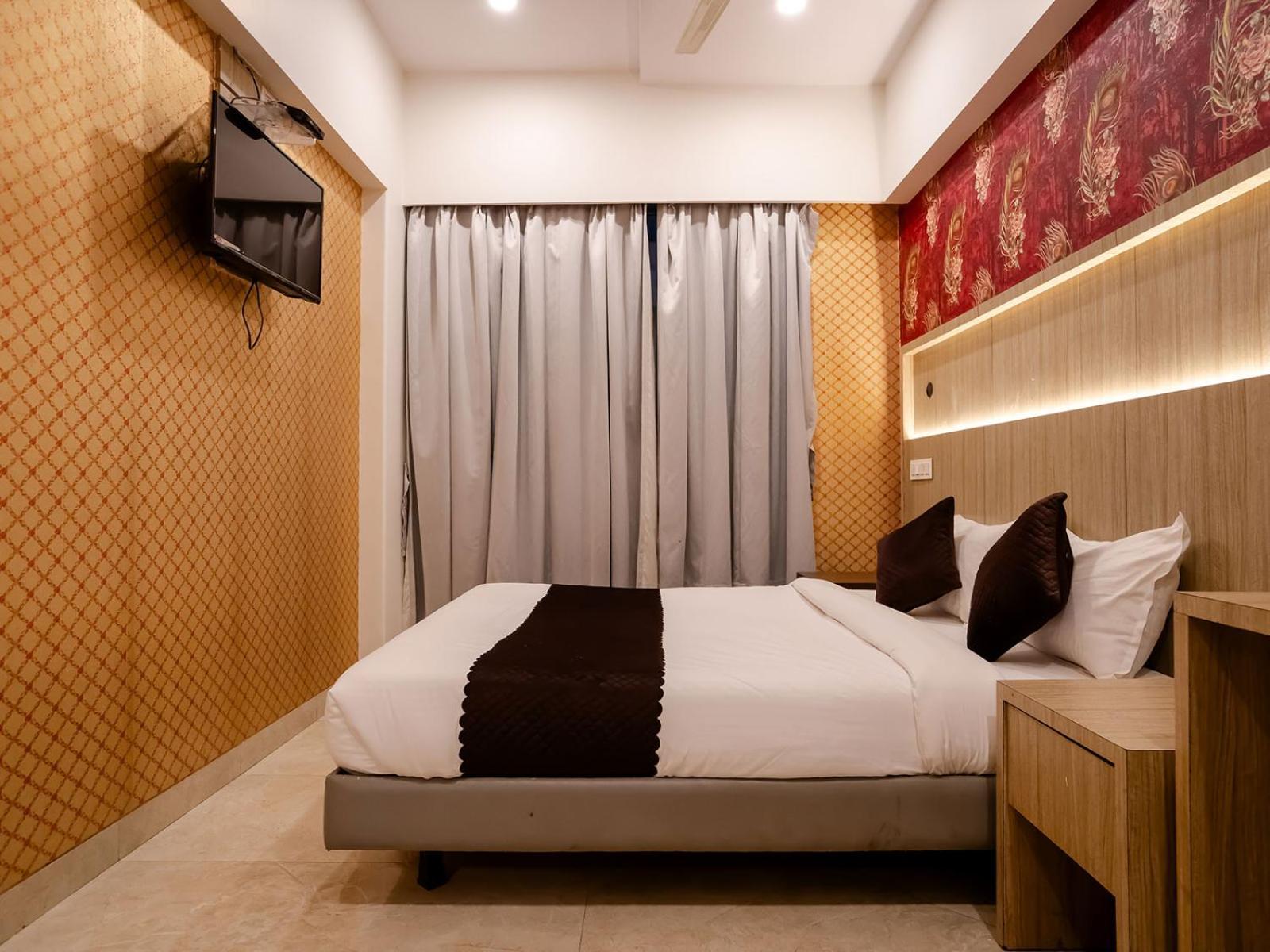Hotel Grand Seasons- Νάβι Μουμπάι Εξωτερικό φωτογραφία